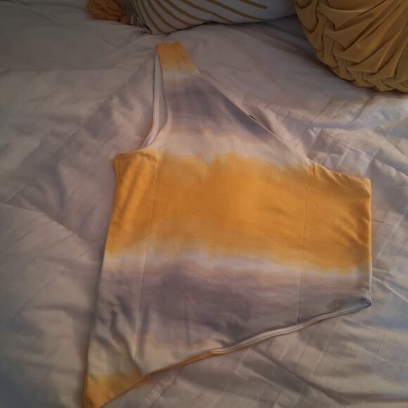 Forever 21 1 Shoulder Asymmetrical Top Size L - Picture 1 of 3
